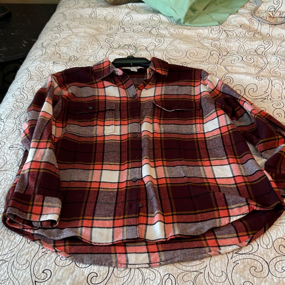 Old navy flannel Medium